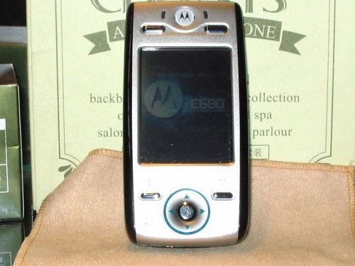 Ħ��������MOTO��E680ͼƬ���� ��8�� -ZOL�йش����ߵ�8��