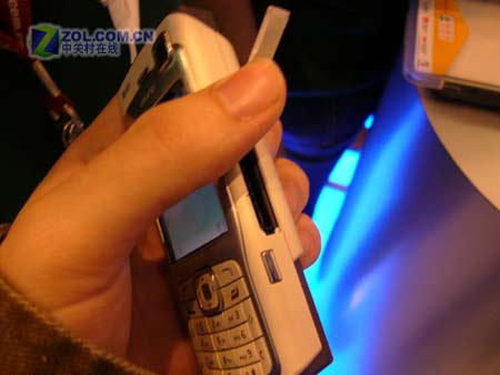 �ȴ�ͳS60��һ������ ŵ����N70С����ͼƬ����,ͼ7-ZOL�йش����ߵ�7��