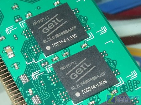 ���Ƽ���GEIL�����1GB DDR2 800(ǧ����) ��1��