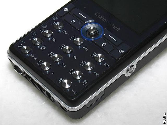 320��AF ��Cyber-Shot����K810���ͼ��ͼƬ����,ͼ3-ZOL�йش����ߵ�3��