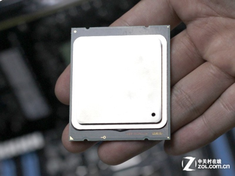 【高清图】六核心准旗舰U 高富帅至强E5-165