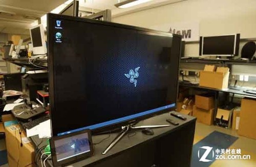 ͻ Razer EdgeϷƽԲ 