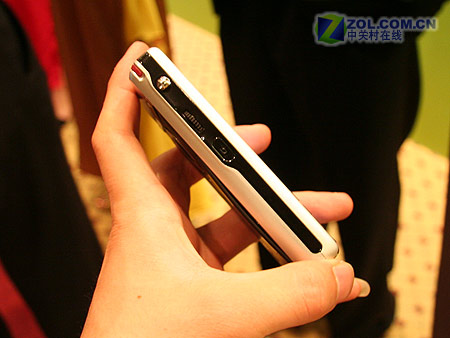 ���ᰮ���ţ�Sony Ericsson��P1cͼƬ���� ��10�� -ZOL�йش����ߵ�10��