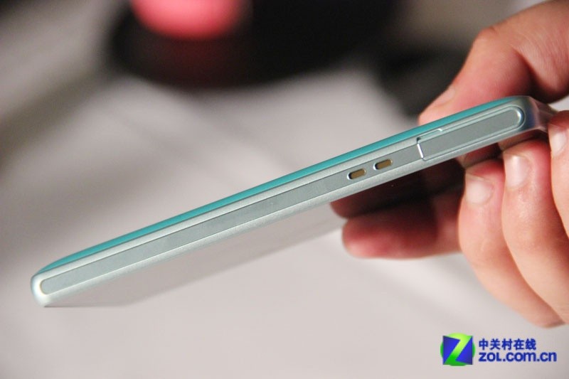高清图】能够水下拍照 索尼Xperia ZR M36h亮