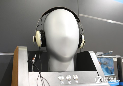 IFA2013电子展 森海携多彩木馒头参展_森海塞