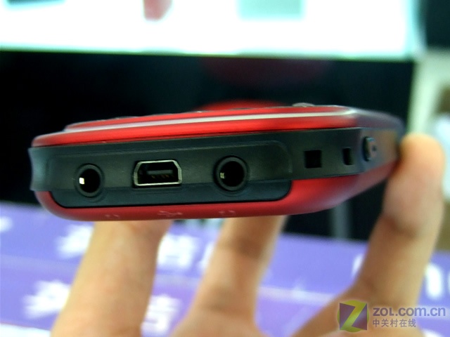 �Ⱥ�ħӰ 2GB����ѻ�MV301����699ԪͼƬ����,ͼ2-ZOL�йش����ߵ�2��