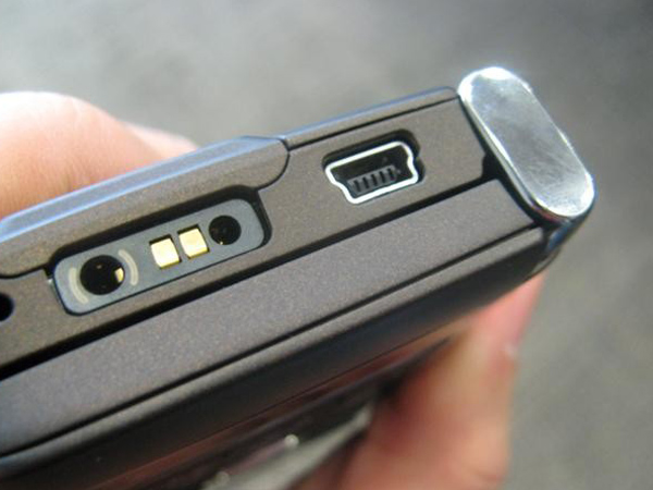 ŵ���ǣ�NOKIA��E90ͼƬ���� ��115�� -ZOL�йش����ߵ�115��