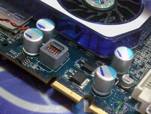 ������Sapphire��HD2600PRO 256M GDDR3�׽��ͼƬ���� ��4�� -ZOL�йش����ߵ�4��