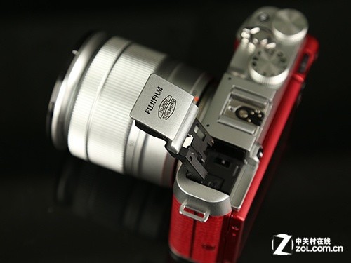 X系列小小妹 富士微单X-A1外观介绍_富士 X-A