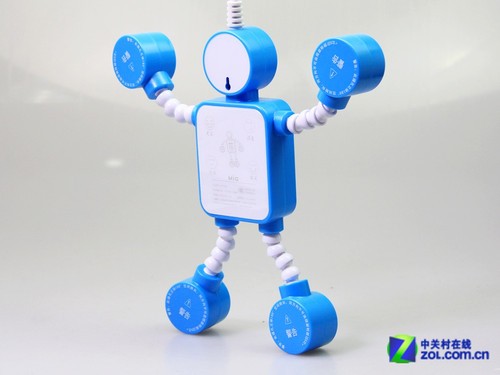 创意机器人外观 MIG机器人防雷插座评测_电源