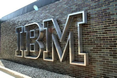 传IBM欲出售芯片业务:高盛为其寻找买家
