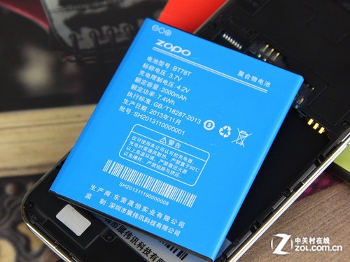 2000毫安时电池 支持双卡双待_ZOPO 小黑2