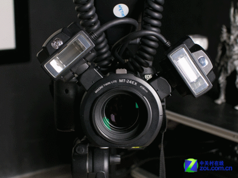 数码相机 佳能数码相机 佳能5d mark iii(单机) 图片 返回综述页  2