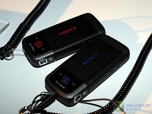 ŵ���ǣ�NOKIA��5700XM��ɫ ��1��