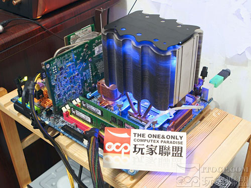 Intel���2˫�� E6550(��)ͼƬ���� ��16�� -ZOL�йش����ߵ�16��