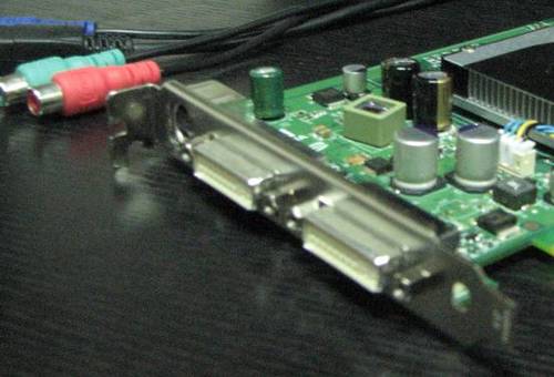 �������� ���ʦ������̨Quadro FX1700ͼƬ����,ͼ7-ZOL�йش����ߵ�7��