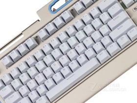 【收割者专业游戏机械键盘和曼巴狂蛇K918机