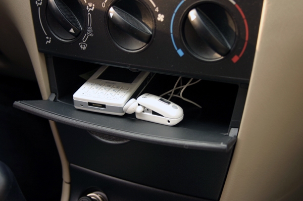 iTech��ɫClip V �𺳼ۿ��Ⱦ���˫��ͼƬ����,ͼ4-ZOL�йش����ߵ�4��
