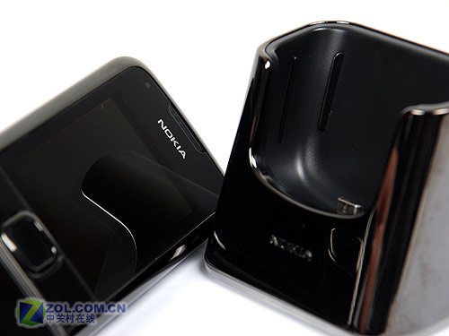 ŵ���ǣ�NOKIA��8800A����ϸ��ͼ ��1��