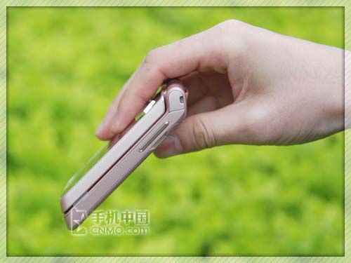 ���ᰮ���ţ�Sony Ericsson��Z555iͼƬ���� ��28�� -ZOL�йش����ߵ�28��