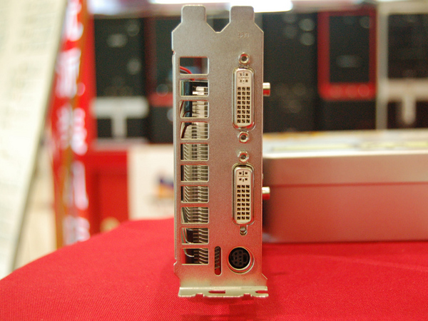 ̫������TAIYANFA��9600GT/512M/DDR3(I-DSS)��Ƶ��ͼƬ���� ��10�� -ZOL�йش����ߵ�10��