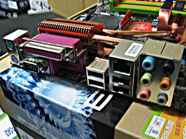 msi΢��΢��P45 NEO3-FRͼƬ���� ��22�� -ZOL�йش����ߵ�22��