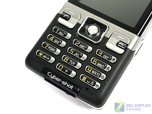 ���ᰮ���ţ�Sony Ericsson��C702cͼƬ���� ��68�� -ZOL�йش����ߵ�68��