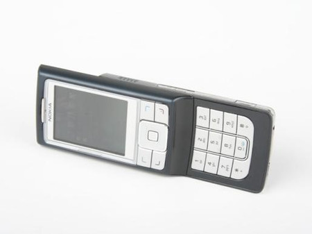 超值从降价开始 诺基亚6270仅售2480元 