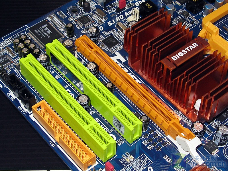 ӳ̩��BIOSTAR��TA785GE 128MͼƬ���� ��19�� -ZOL�йش����ߵ�19��