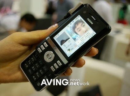 �ֲ��Ӿ��ź� LG˫��SH100�������ͼƬ����,ͼ2-ZOL�йش����ߵ�2��