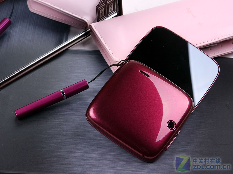 ��ɫ��ױ�� ������K-Touch X90�ջ���ŮͼƬ����,ͼ18-ZOL�йش����ߵ�18��