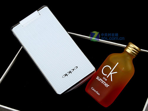 "Ulike"享自由 OPPO首款翻盖机A520图赏