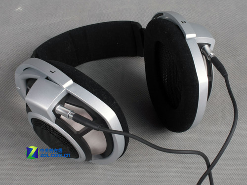 ۶! 3ԪHiFi<A href=http://www.zhujiangroad.com/price/earphone.html TARGET=_blank><u><font color=#000000></font></u></a> 