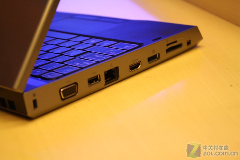 С�ͺ�ը�� Alienware M11x�׷�ͼ��ͼƬ����,ͼ24-ZOL�йش����ߵ�24��