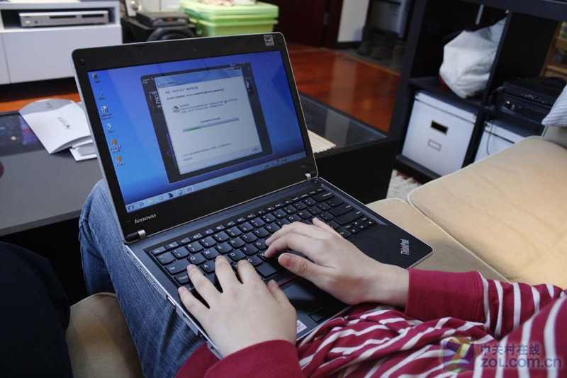 ���������� Ů������ThinkPad��С�챾��ͼƬ����,ͼ5-ZOL�йش����ߵ�5��