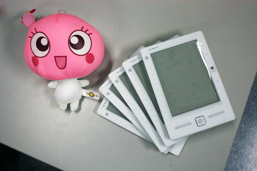 首款android电子书OPPO enjoy实机照片