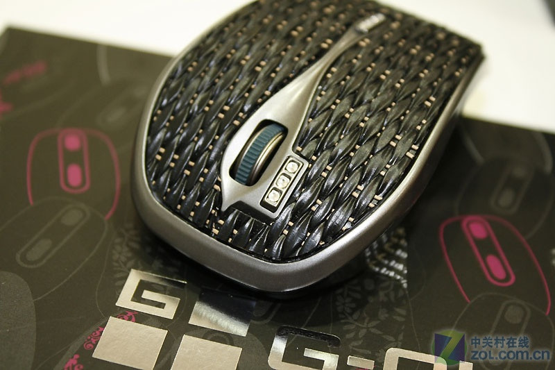 ˫����֣ΰ��:Computex������̨��ʡͼƬ����,ͼ3-ZOL�йش����ߵ�3��