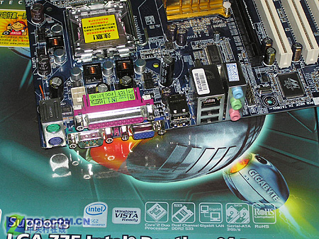 ���Σ�GIGABYTE��8I945GZME-RHͼƬ���� ��5�� -ZOL�йش����ߵ�5��