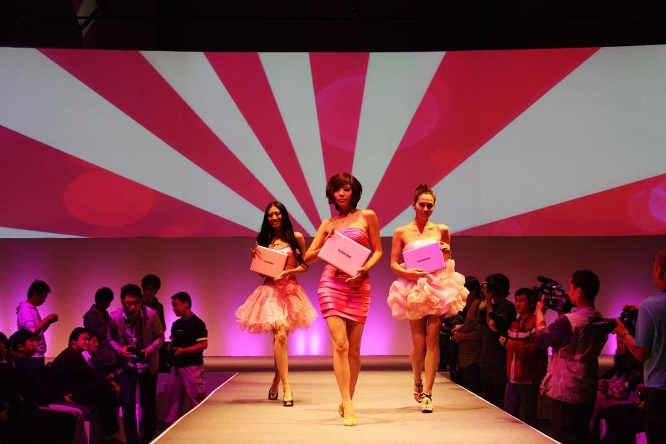 东芝多色系<em>美少女发布会</em>现场T台走秀-第53页-