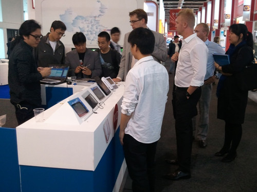 音悦汇W9现身柏林IFA 2010大展 T8-3D同时亮相