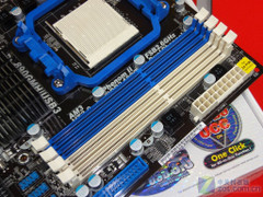 �ٶȷ��� ����USB3ȫ��890GX�ͼ����� 