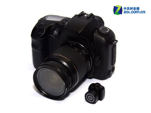 不可思议！世上最小可换镜头相机发布 