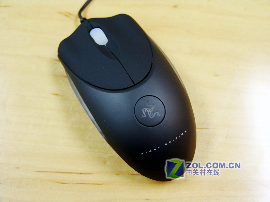 雷蛇狂蛇鼠标驱动_雷蛇鼠标驱动检测不到鼠标_雷蛇铜斑蛇鼠标点击会滑开