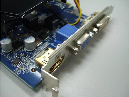 技嘉显卡大促销，超耐久GT430对阵HD6570 