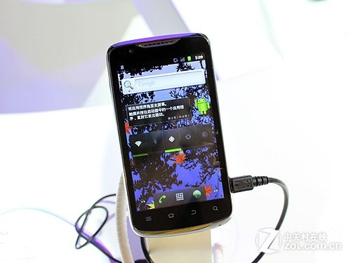 双核1.2GHz支持LTE 中兴Arthur亮相通讯展 