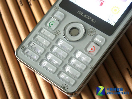 直板九宫格小可爱 GSM双卡索普Z19评测_手机