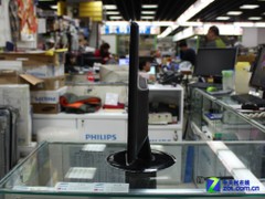16:10+LED 飞利浦轻薄宽屏卖场评测