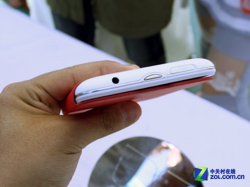 5英寸屏+1GHz+1999元 联想S880美图赏析