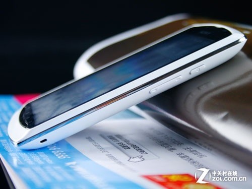 ×480像素屏+复古风按键_索尼 mt25i(xperia n