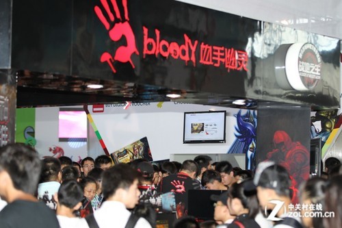 血手幽灵Chinjoy现场狂送鼠标引爆全场
